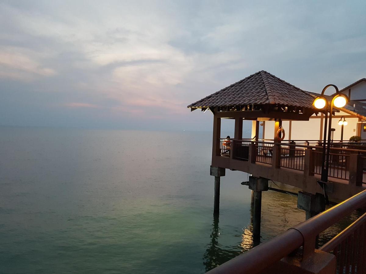 Tokido Private Water Chalet Pd Порт-Діксон Екстер'єр фото
